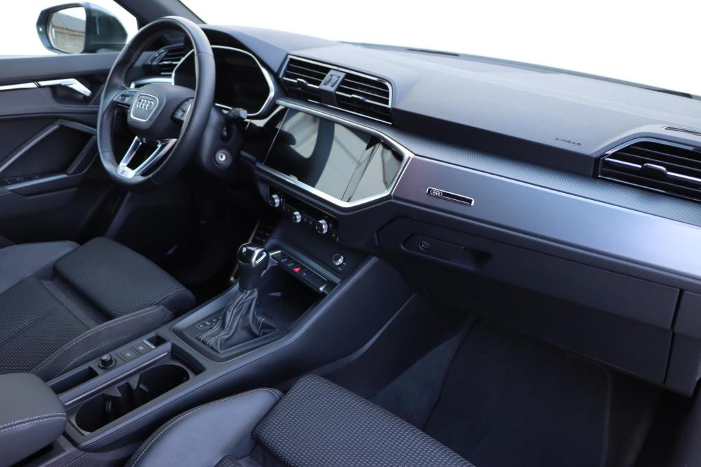 Audi Q3 35 tfsi s edition 150pk s tronic