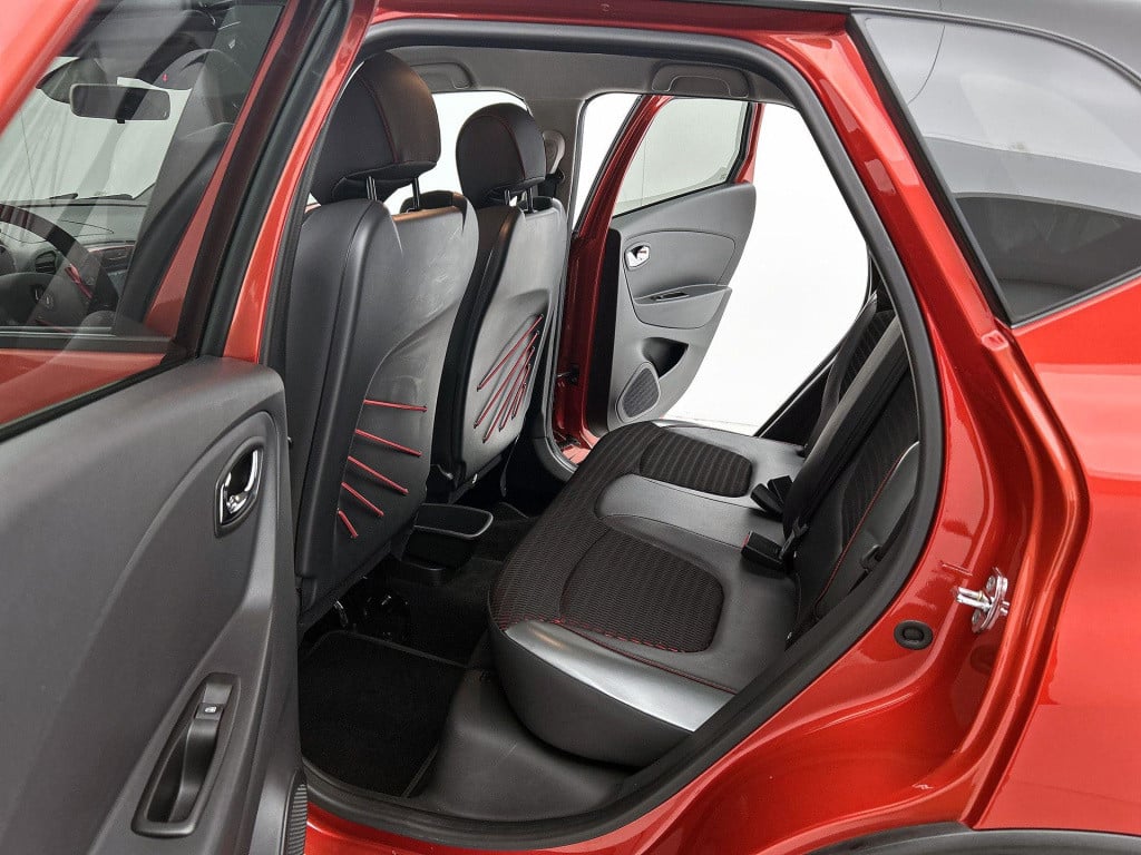 Renault Captur 0.9 tce helly hansen | navigatie | climate control | cruise 