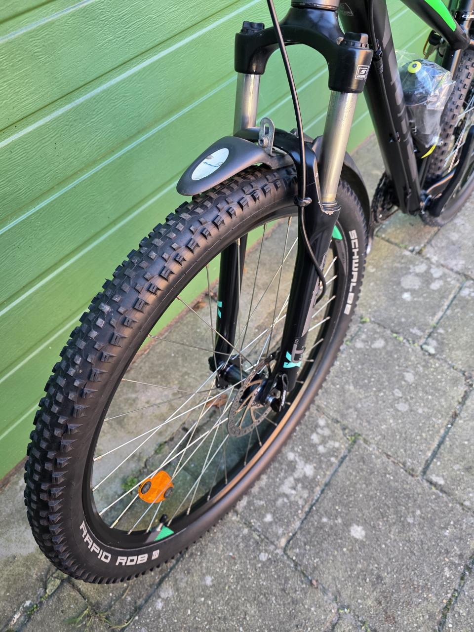 CUBE | AIM PRO | 27.5 INCH | FRAME 36 CM | NETTE STAAT!