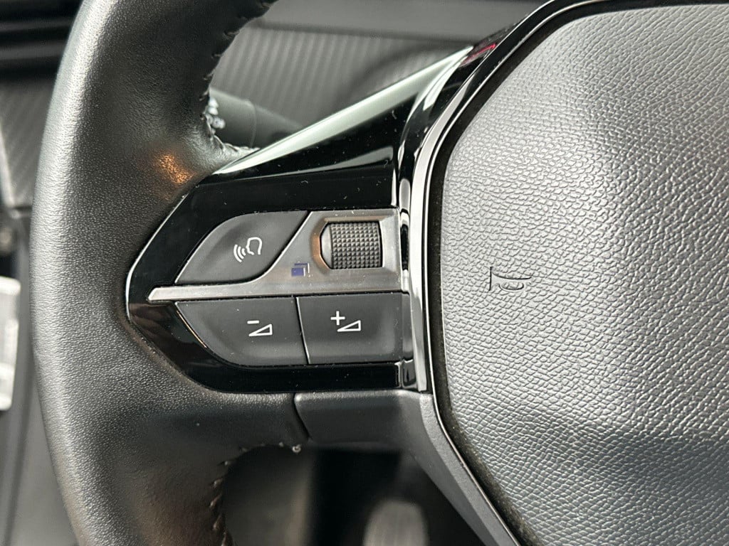 Peugeot 2008 1.2 puretech blue lease active | camera | navigatie | applecar