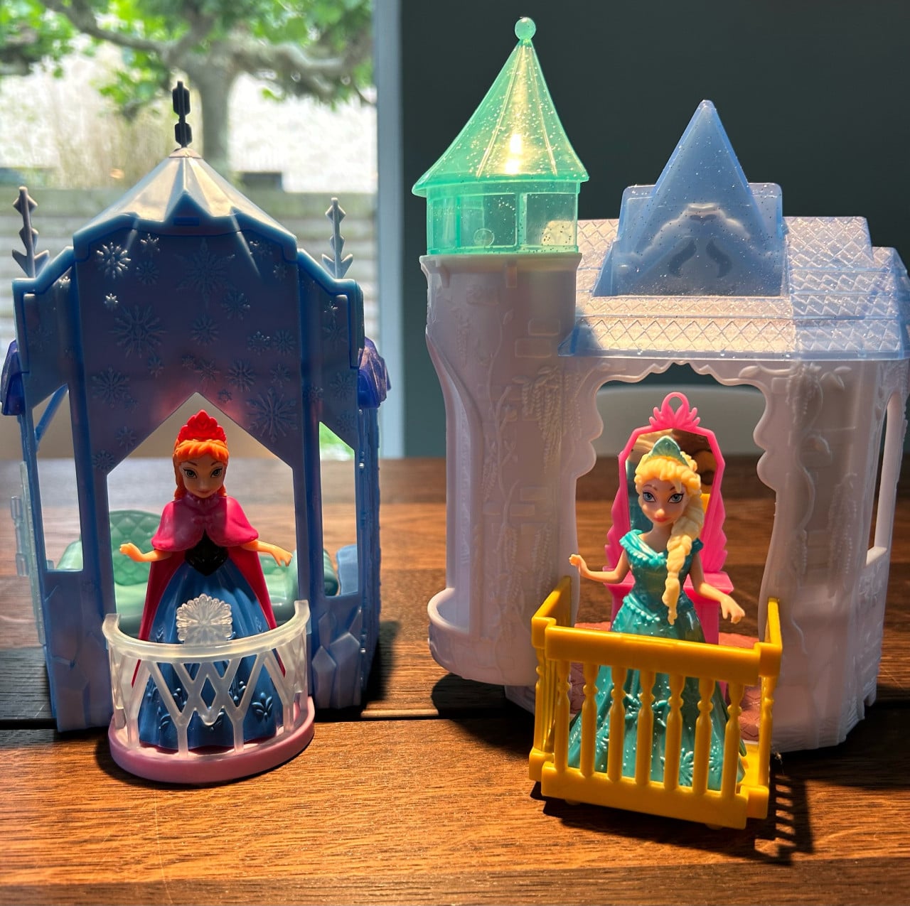 Kleine kastelen Anna en Elza Frozen