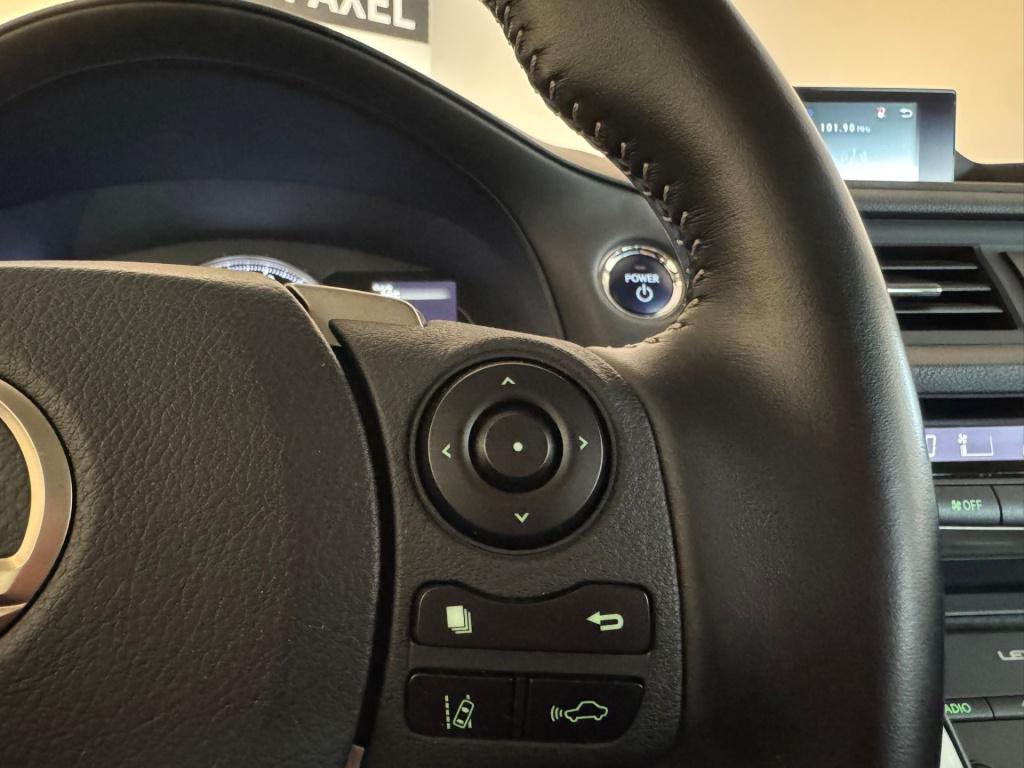 Lexus Ct 200h ultimate edition