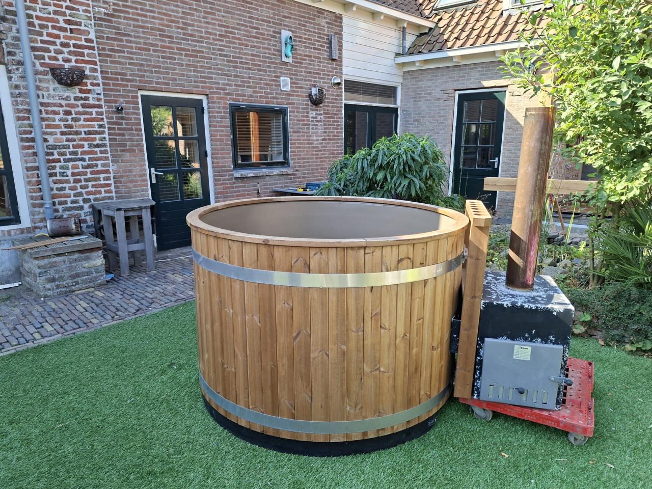 Houtgestookte hottub