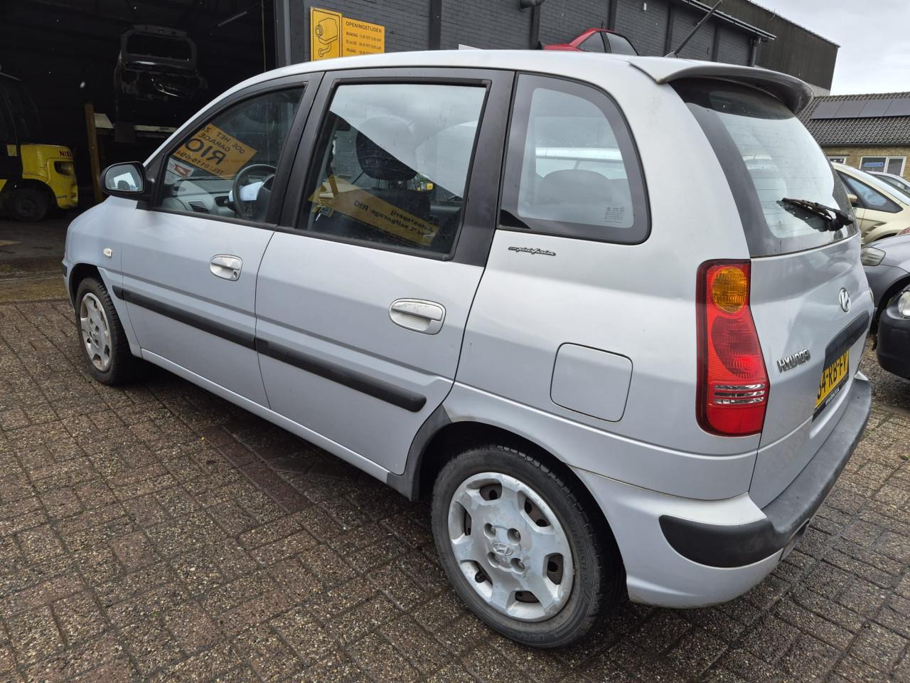 Hyundai Matrix MPV 1.6-16V  Apk 15-5-2027