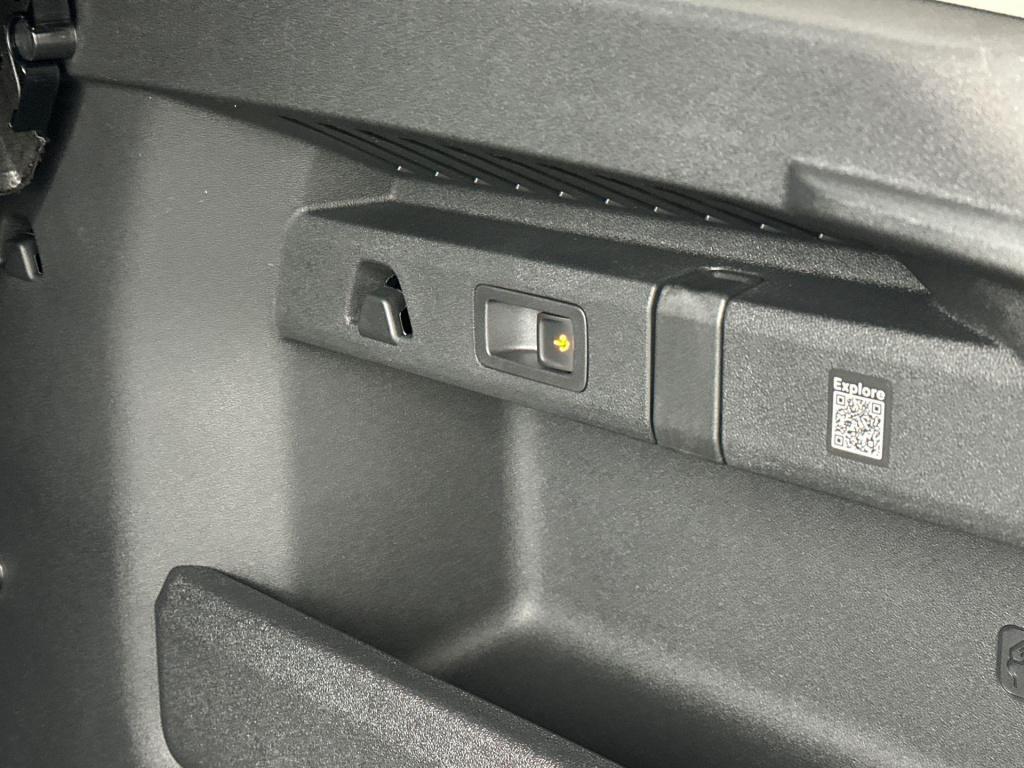 Skoda Elroq business edition tour elektromotor 150 kw / 204 pk