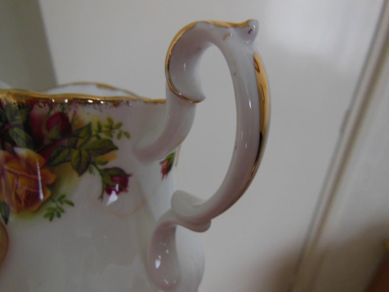 Melkkannetje groot Royal Albert