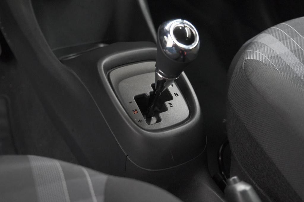 Peugeot 108 1.0 e-vti allure | automaat | camera | airco | apple carplay
