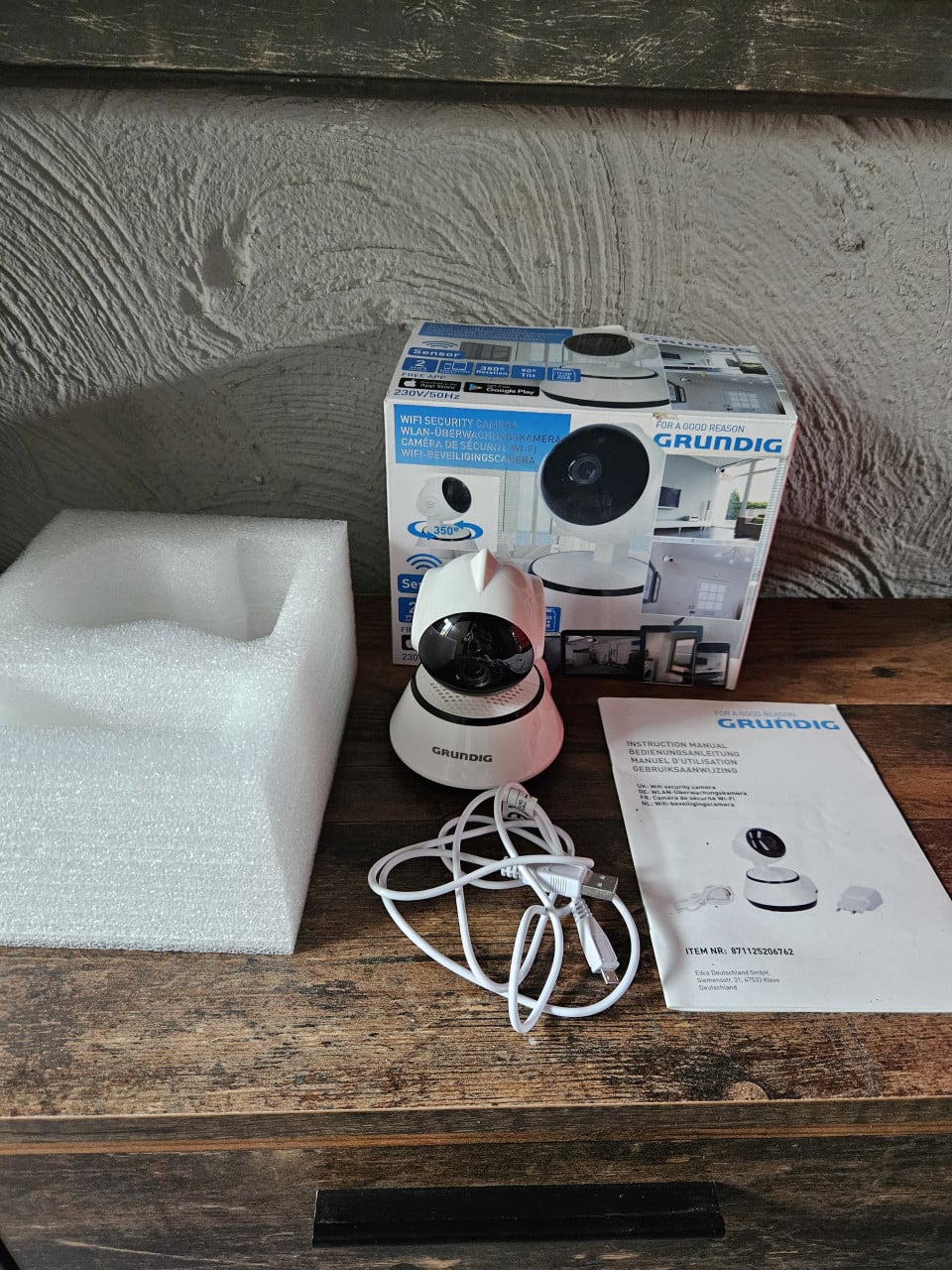 Zgan Grundig Wifi Beveiligingscamera - Binnencamera