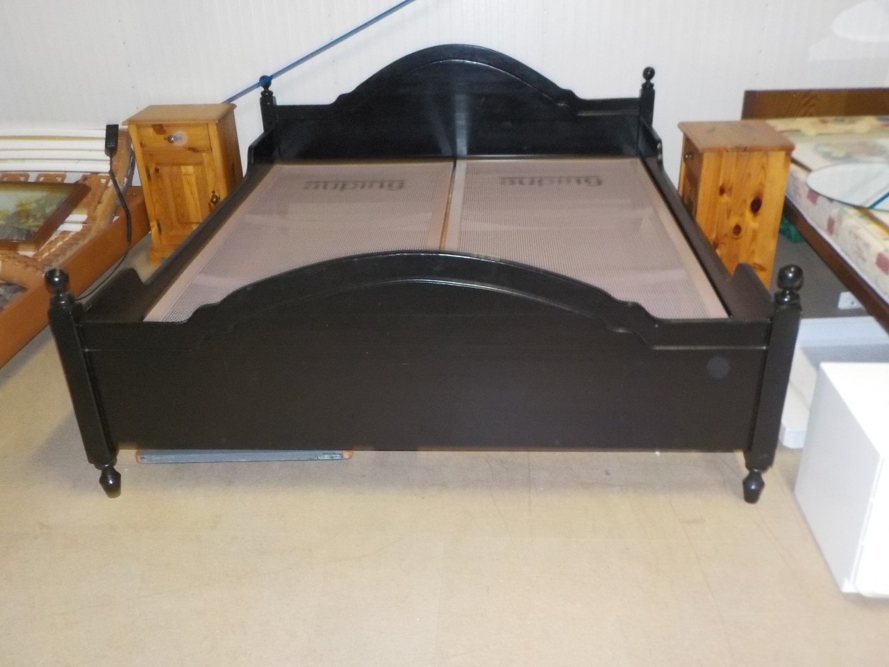 Massief extra groot 210 x 180 cm ledikant + 2 uaping spiralen + 2 auping