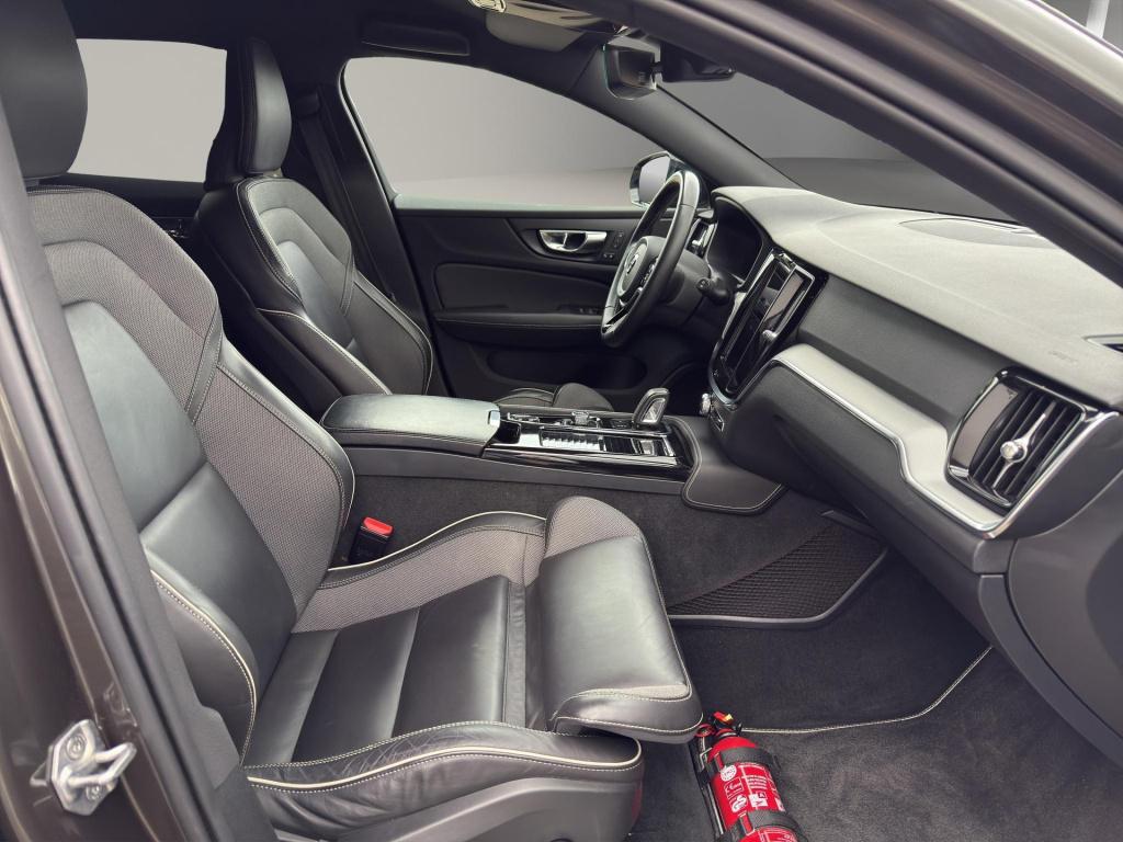 Volvo V60 t6 recharge 4x4 geartronic inscription | phev | lederen stoelen m