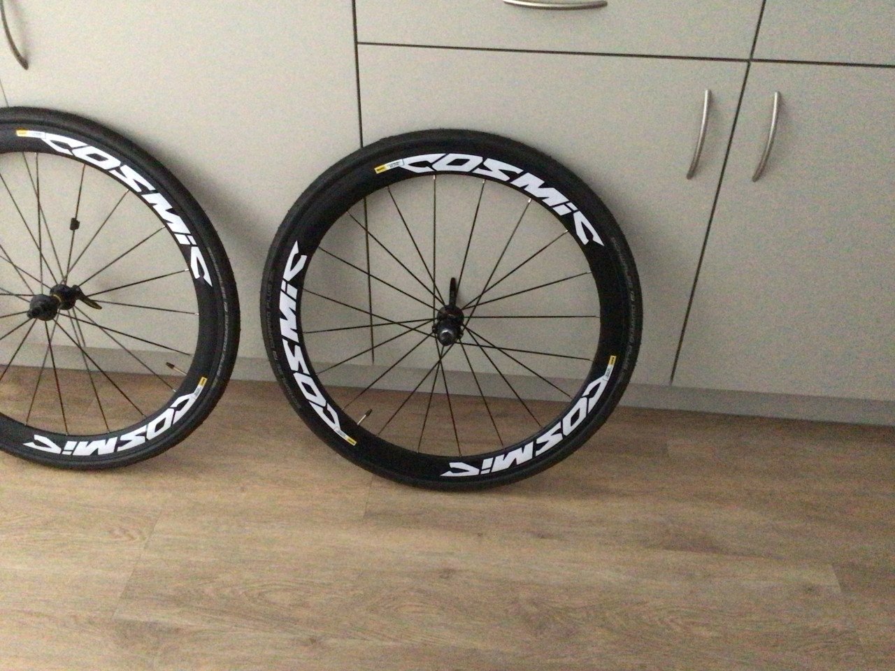 TE KOOP: MAVIC COSMIC WIELSET (aluminium 60mm, VELGremmen!!!).