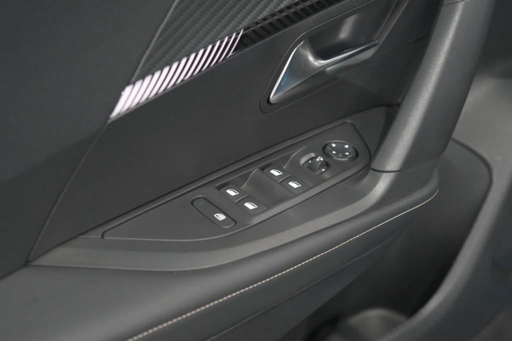 Peugeot 2008 hybrid 136 e-dcs6 allure | 360 camera | adaptieve cruise contr