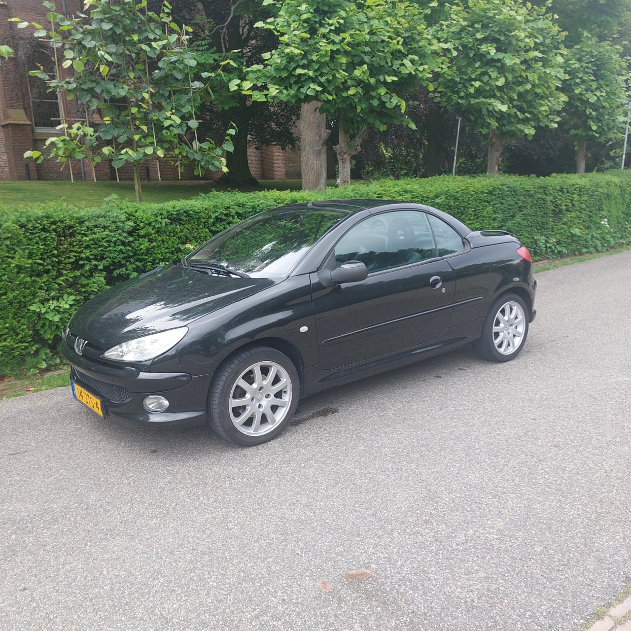 Peugeot 206cc Zwart - van particulier - lage kilometerstand