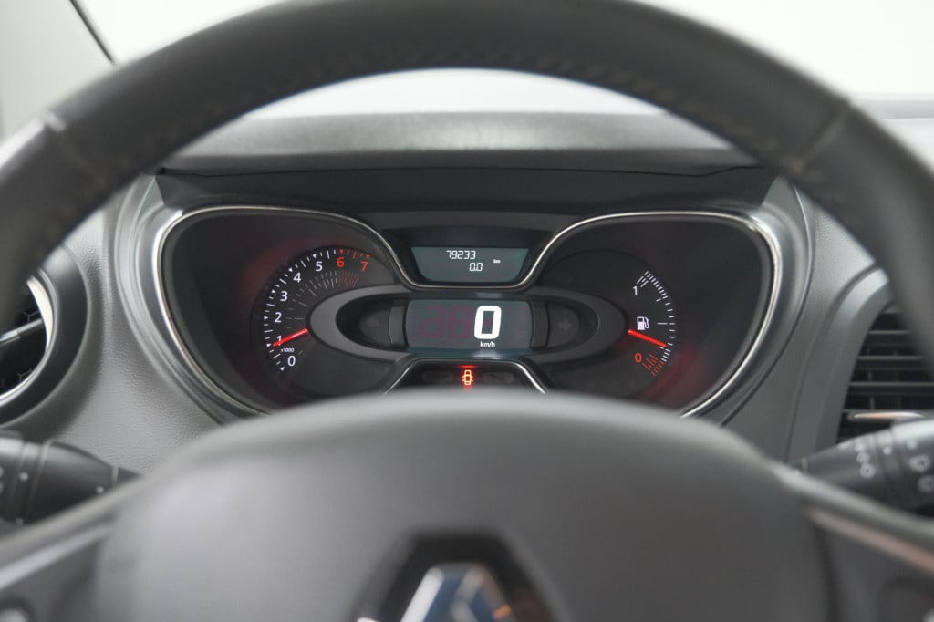 Renault Captur tce 90 limited | parkeersensoren | navigatie | airco | cruis