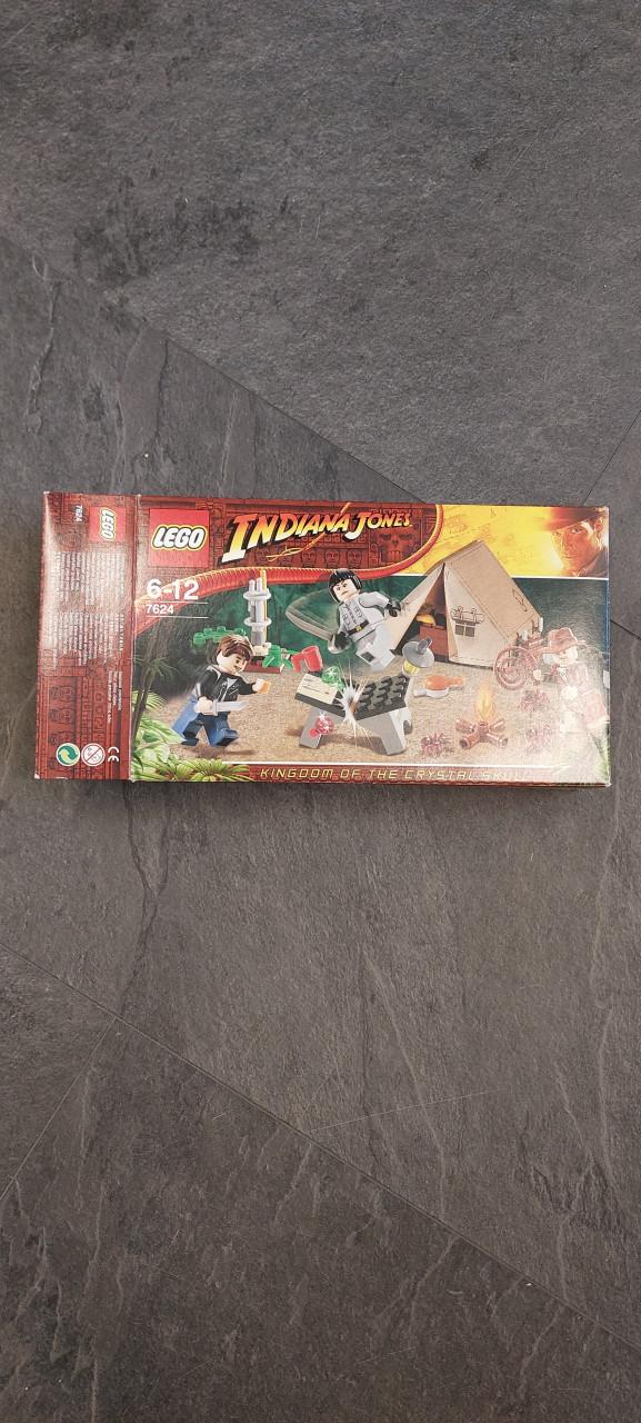 Lego 7624 Indiana Jones Kingdom of the crystal skull