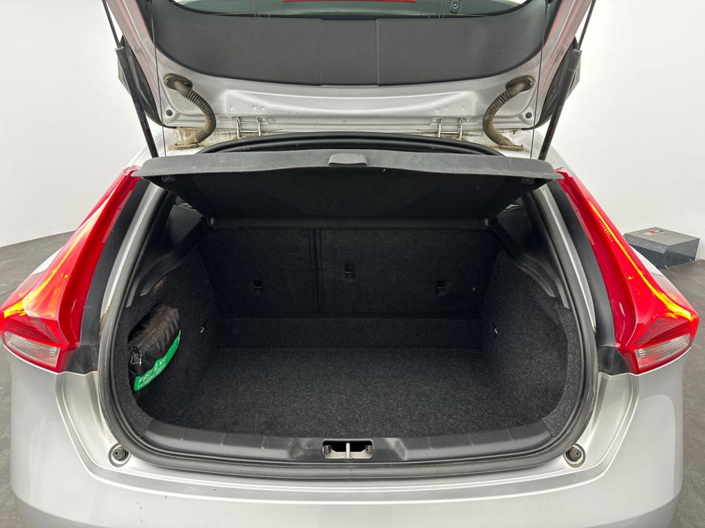 Volvo V40 1.5 t2 r-design