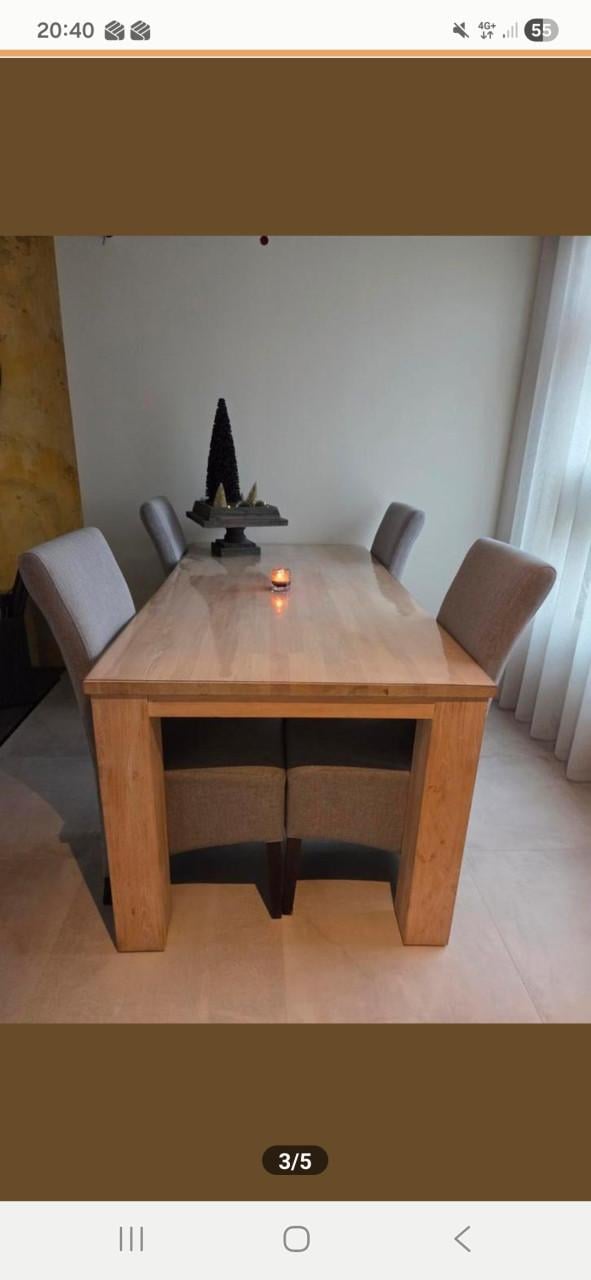 Eettafel met 4 stoelen
