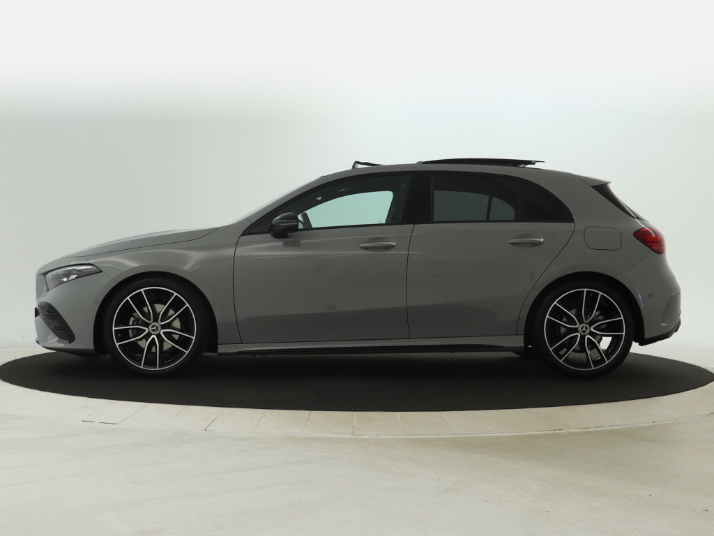 Mercedes-Benz A-Klasse 180 business solution amg | nightpakket | parkeerpak
