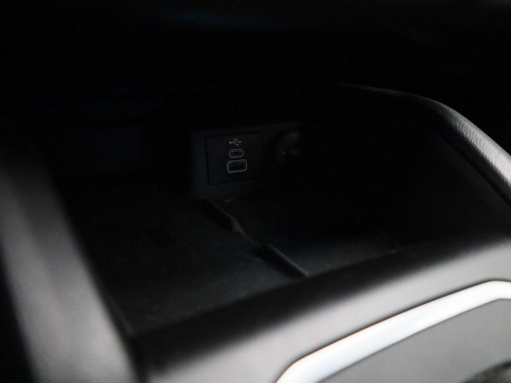 Ford Focus wagon 1.0 ecoboost hybrid st line style | trekhaak | cruise cont