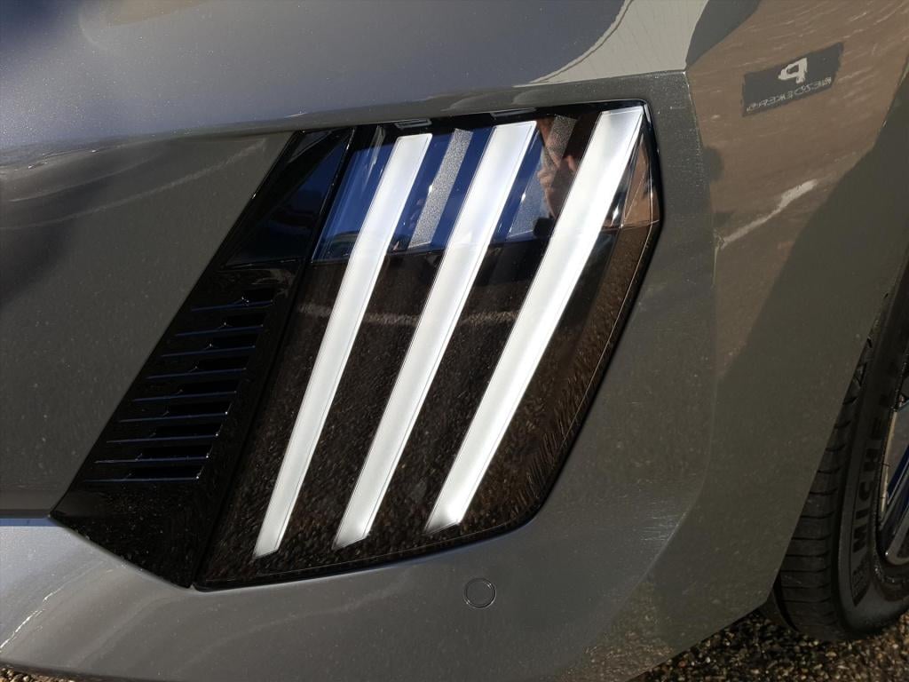 Peugeot 208 allure 1.2 mild-hybride 100pk automaat (e-dcs6) navigatie met a