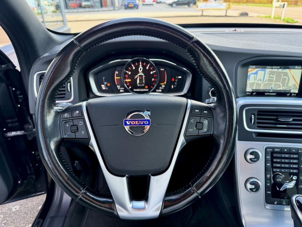 Volvo V60 cross country 2.0 t5 summum leder ecc dak