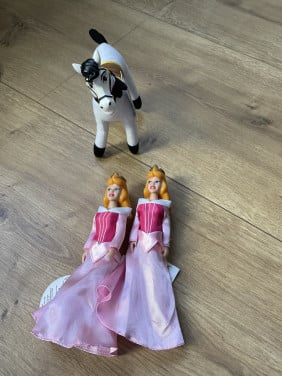 Nieuwe Doornroosje knuffels en poppen
