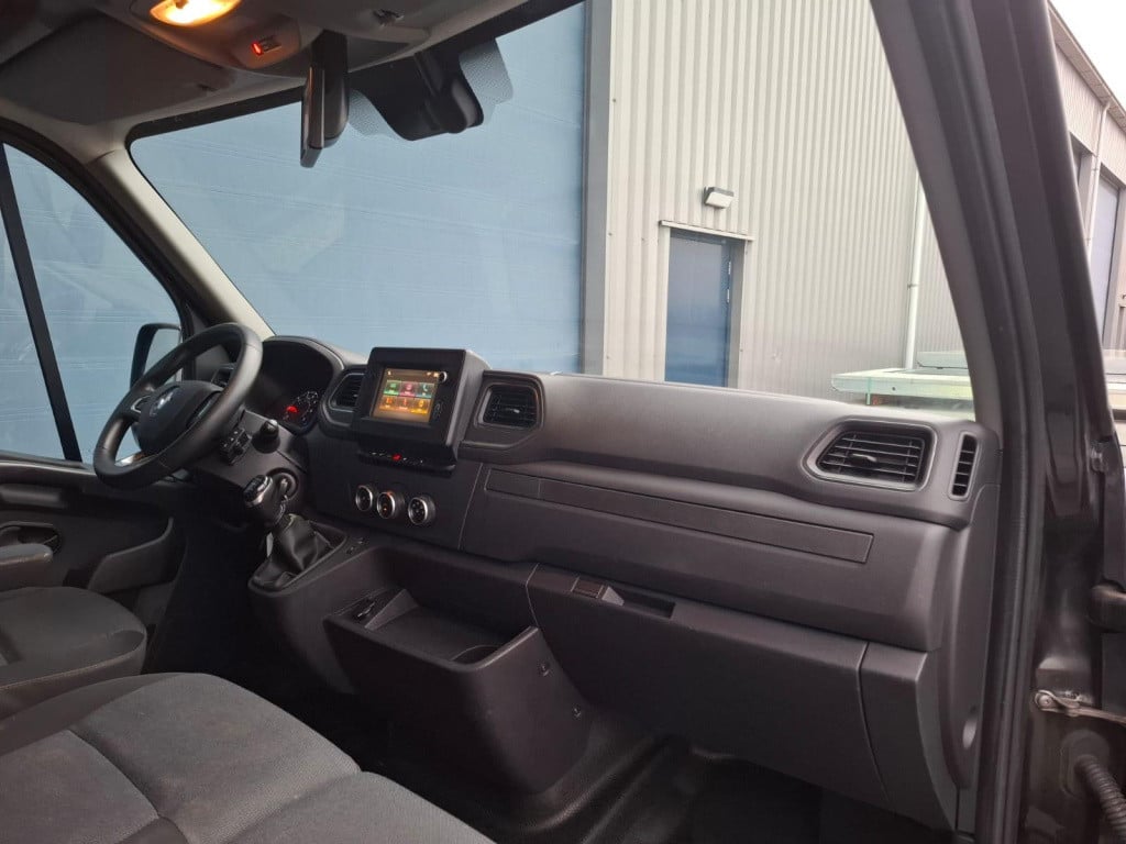 Renault Master t35 2.3 dci 180 l2h2 energy airco / cruise controle / camera