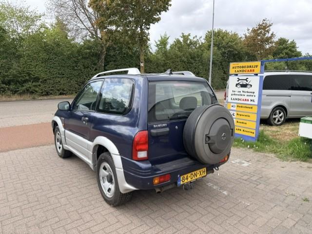 Suzuki Grand Vitara 2.0 metal top