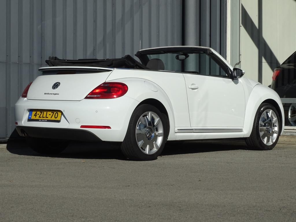 Volkswagen New Beetle cabriolet 1.2 tsi design bluemotion