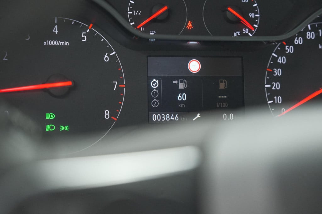 Opel Crossland X turbo 130 at6 elegance | camera | parkeersensoren | naviga