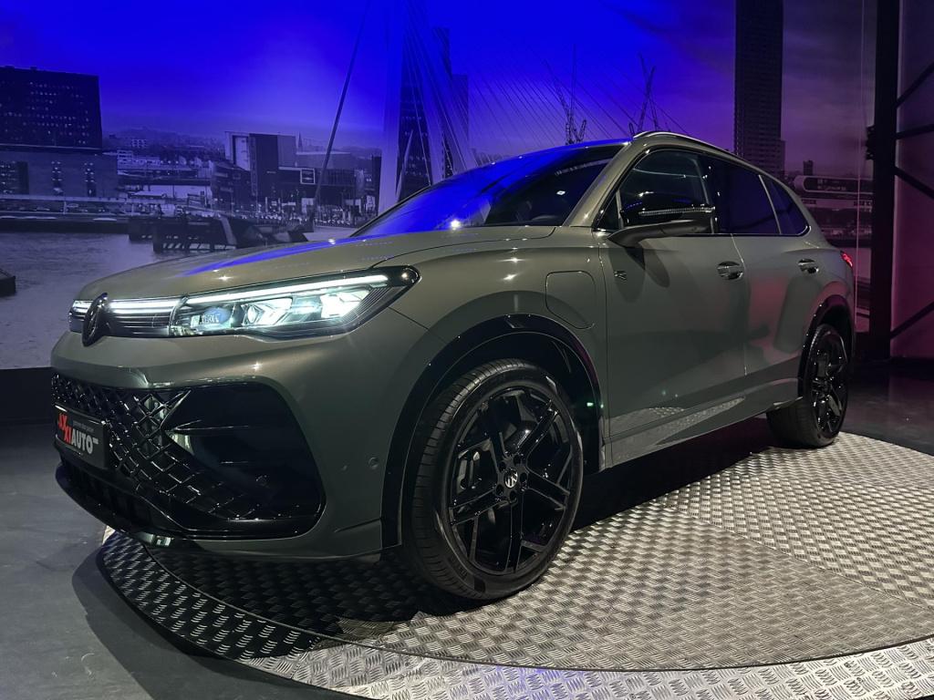 Volkswagen Tiguan 1.5 ehybrid r-line edition *leder*memory*blackstyle*trekh