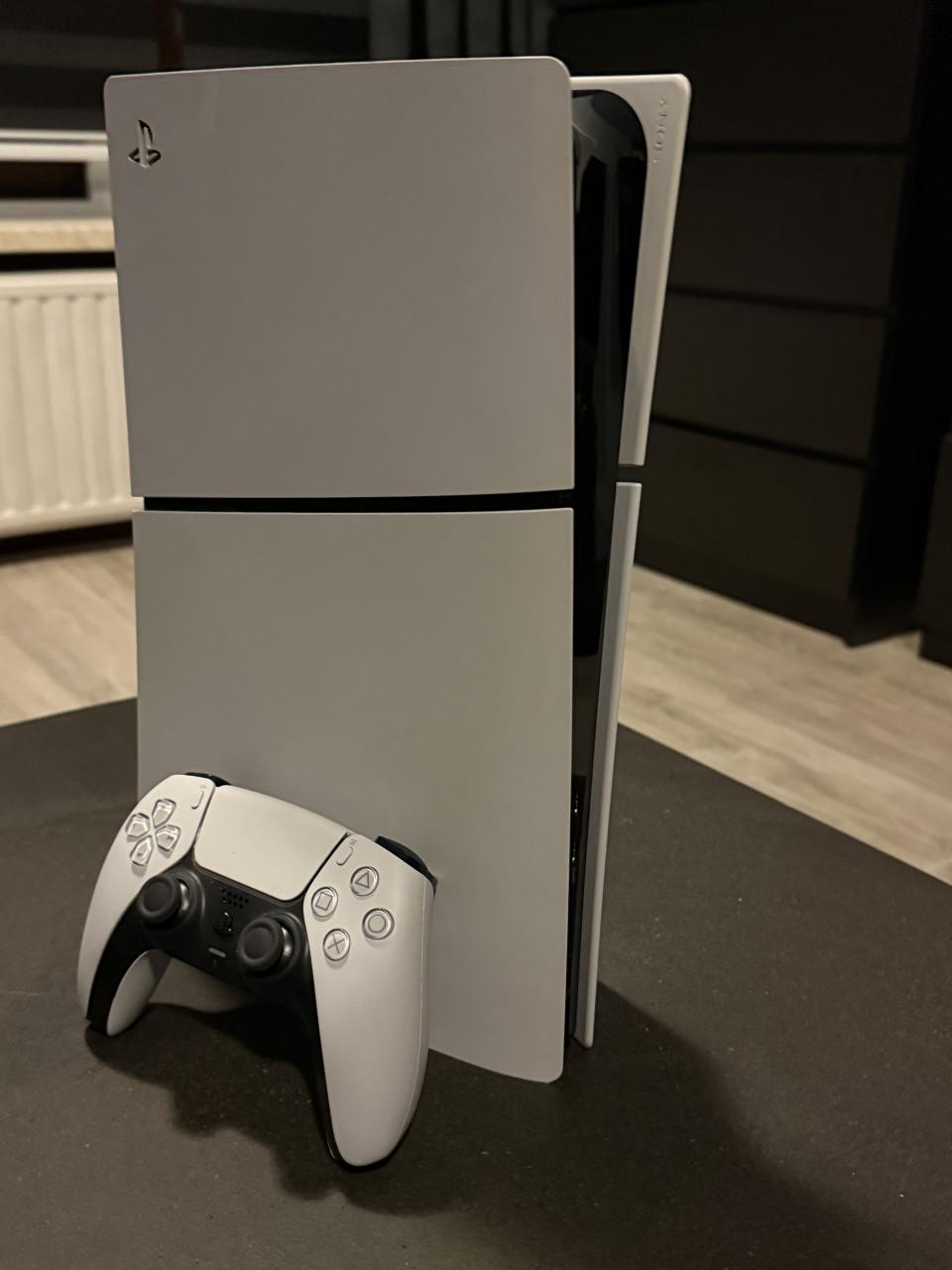 Playstation 5 Slim Digital Edition in Nieuwstaat