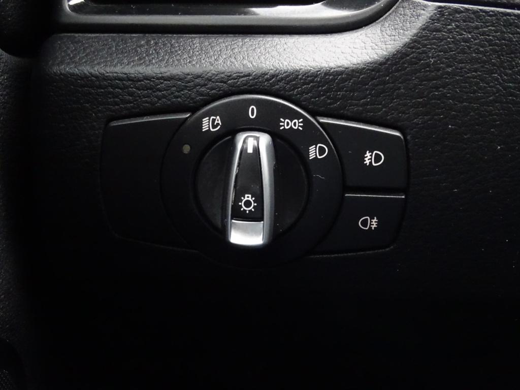 BMW X1 sdrive20i upgrade edition automaat | leder | navi
