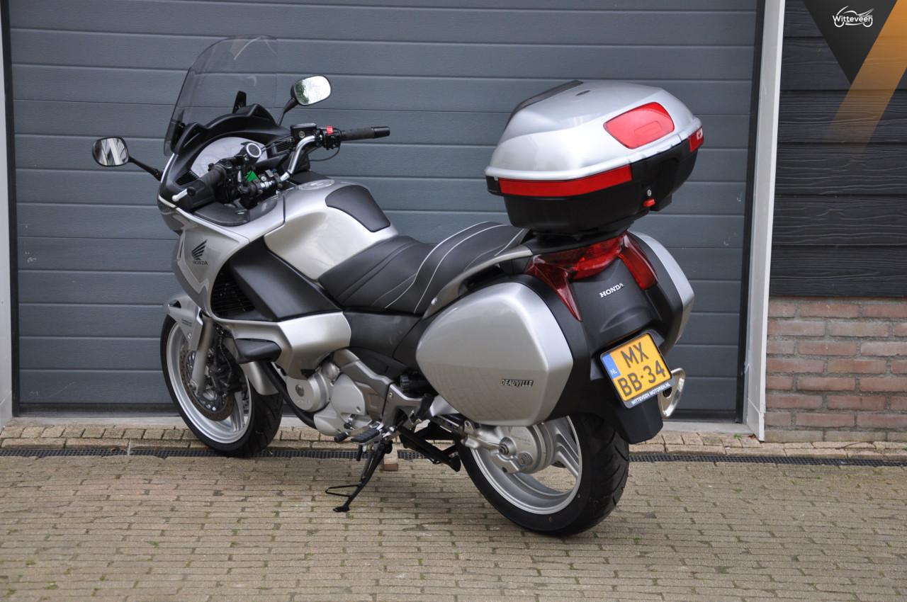 Honda NT 700 VA Deauville ABS 14800 kilometers!