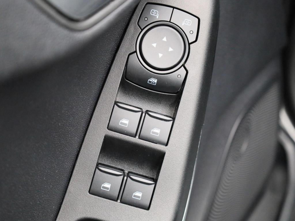 Ford Fiesta 1.0 ecoboost hybrid titanium aut. | apple carplay | airco | cru