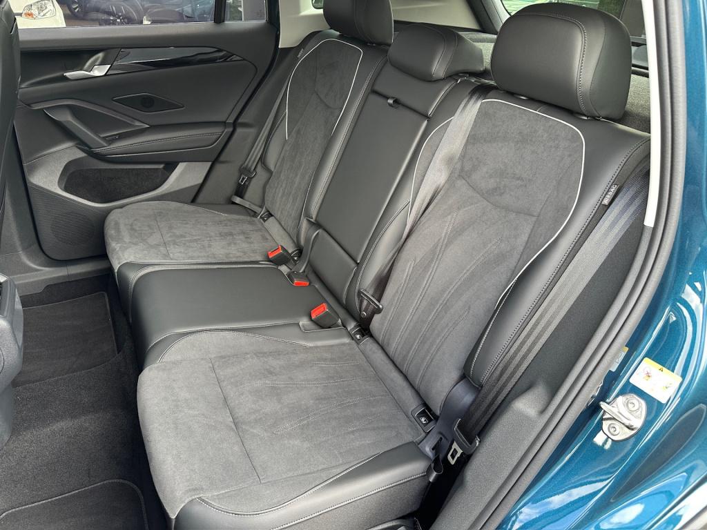 Volkswagen Tiguan 1.5 ehybrid elegance 204pk | trekhaak | 360 camera | dode