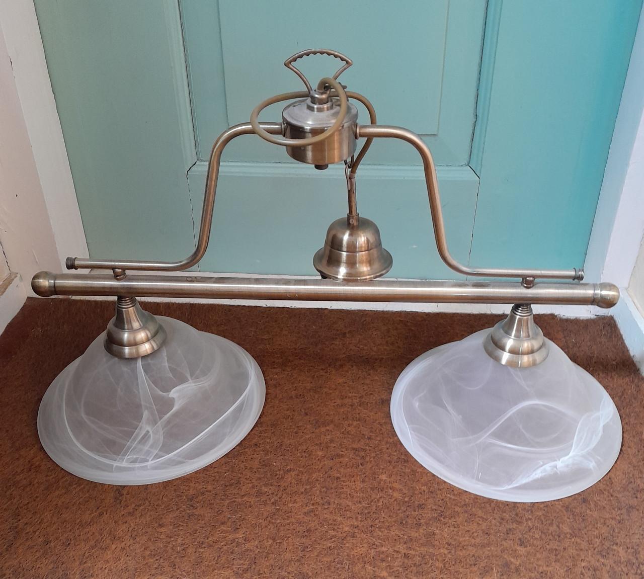 Div z.g.a.n. hanglampen, Schemerlampen, staande lantaarn enz.