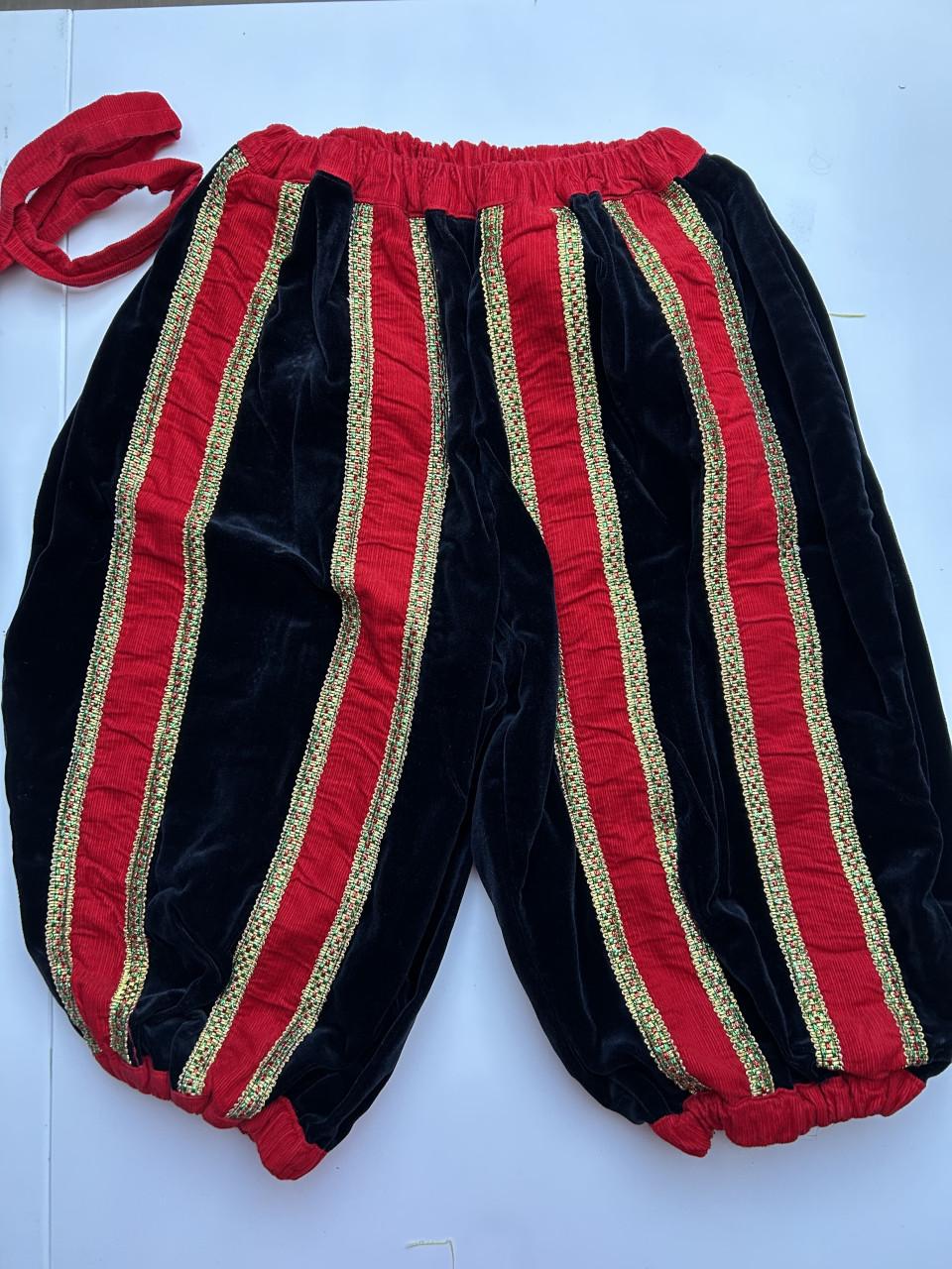 Prachtig PIETEN PAK voor kind.