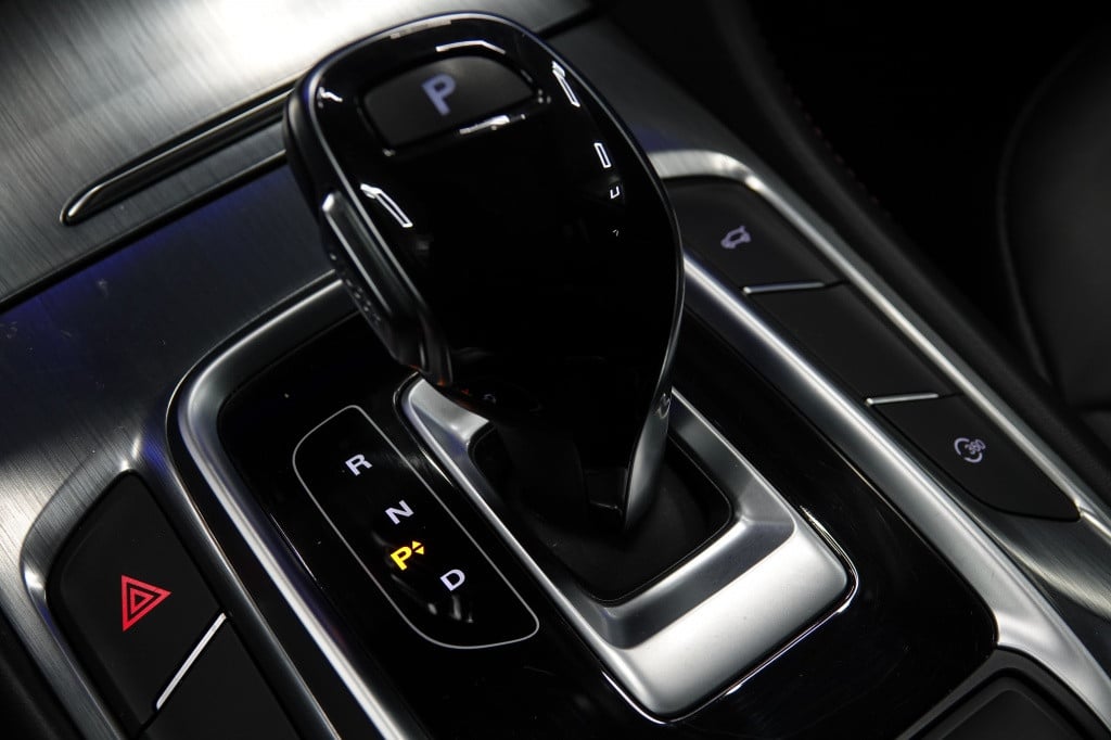 MG Ehs 1.5 tgdi luxury | pano | carplay | acc |
