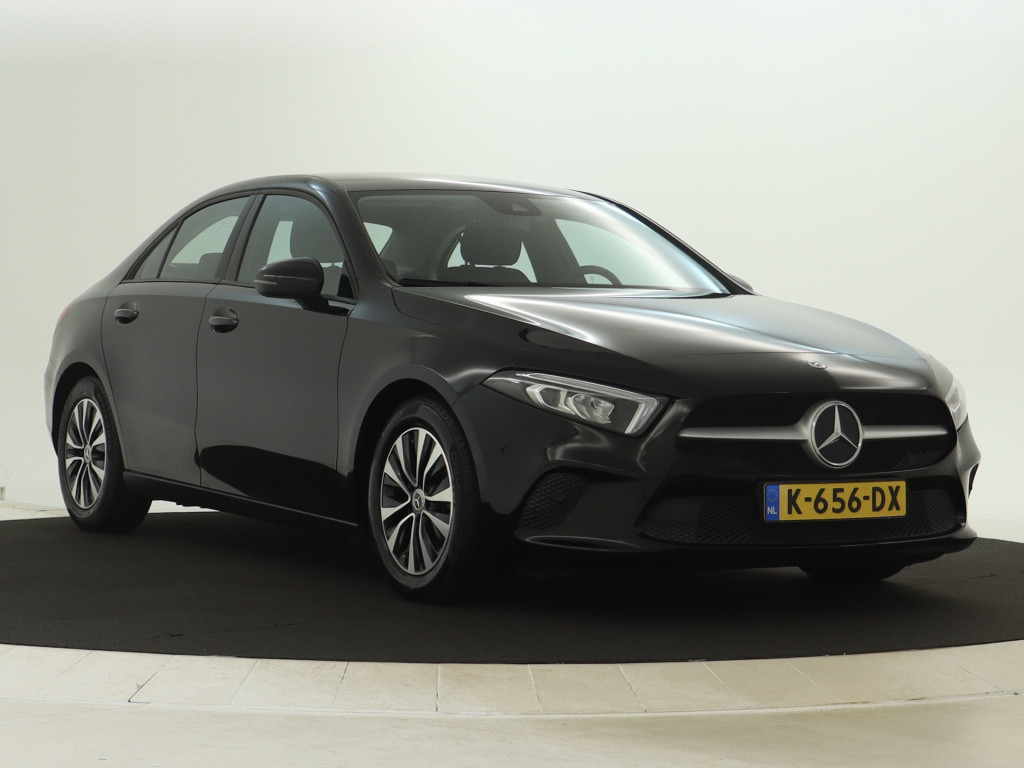 Mercedes-Benz A-Klasse 180 business solution | trekhaak | cruise control | 