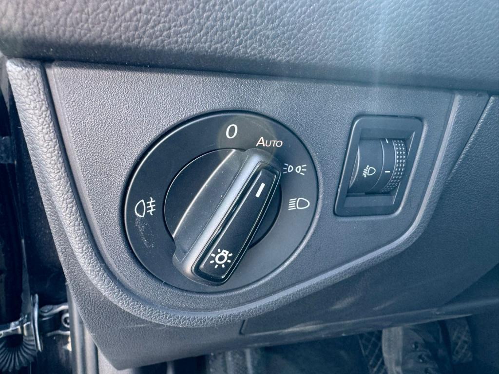 Volkswagen Polo 1.0 tsi life edition