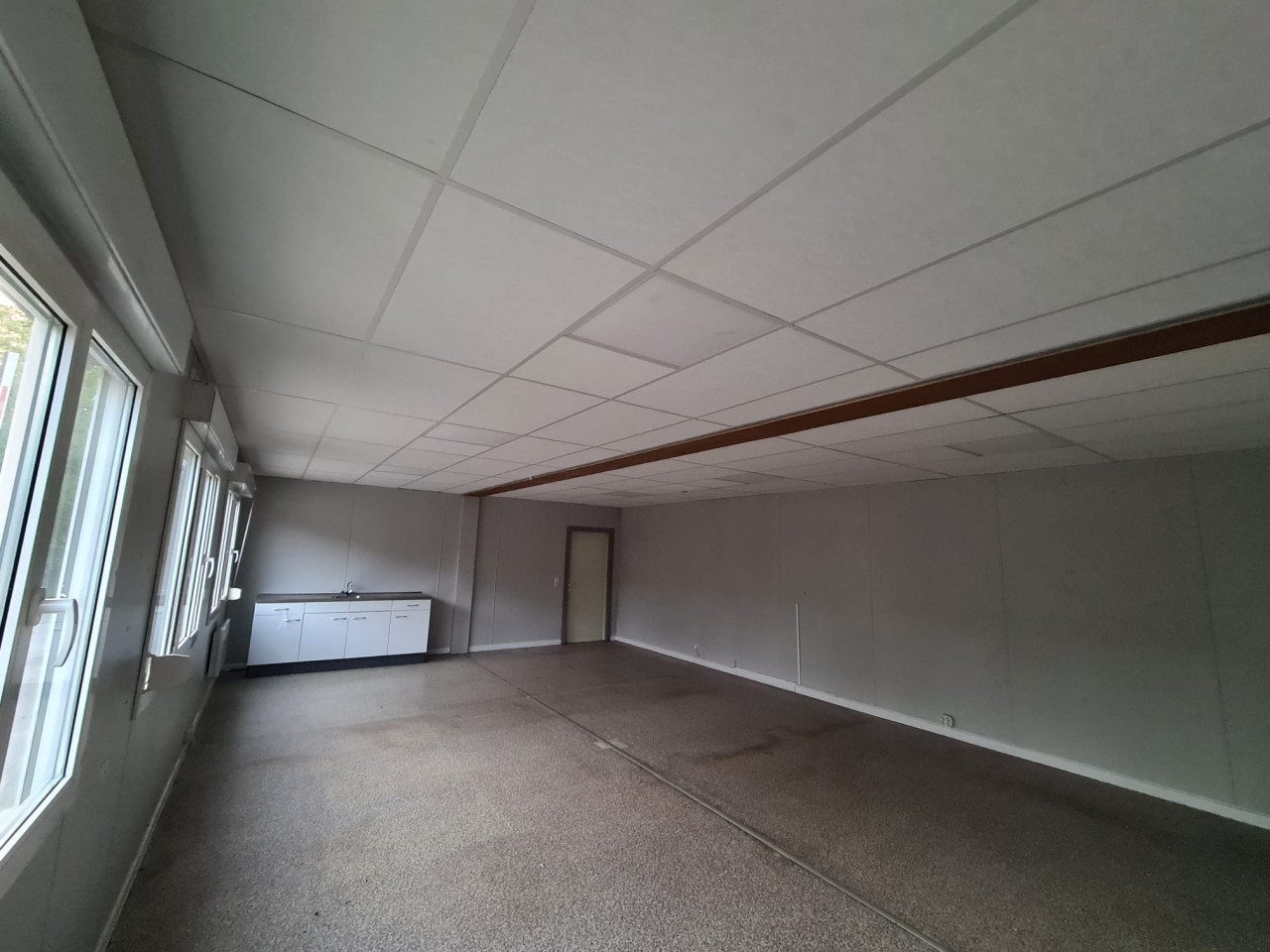 Kantoorunit / woonunit / tijdelijke winkel / bouwkeet 6x9m