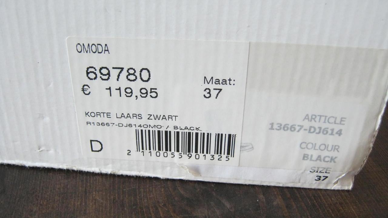 NIEUW LAARZEN MAAT 37 VOOR 50 EURO