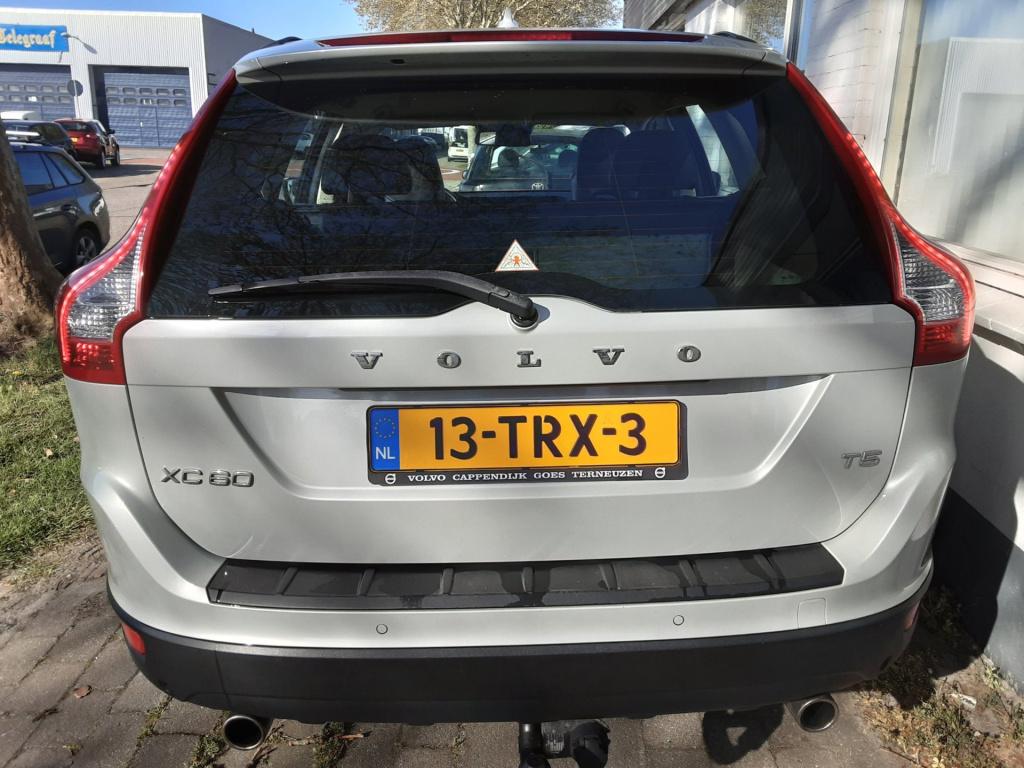 Volvo XC60 2.0 t5 momentum