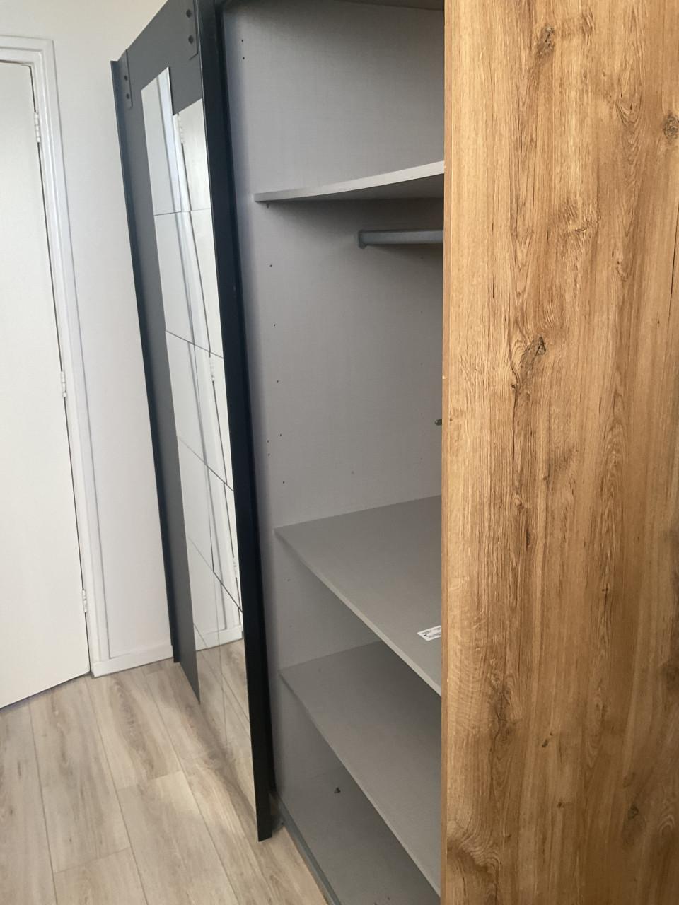 Gartis wand meubel