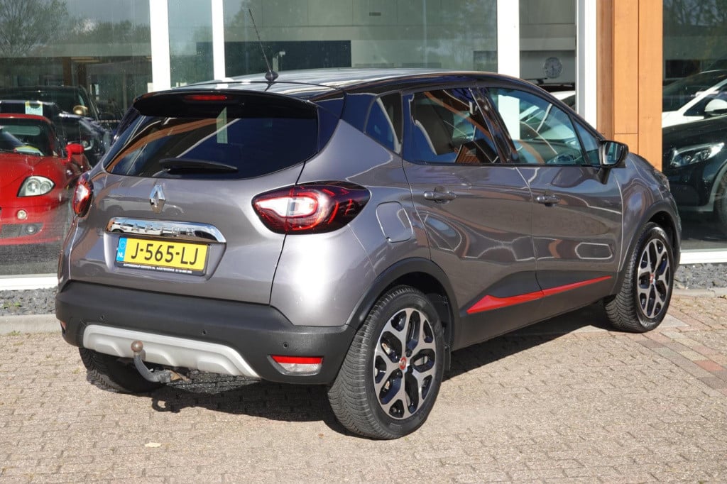 Renault Captur 1.3 tce intens 150 pk!