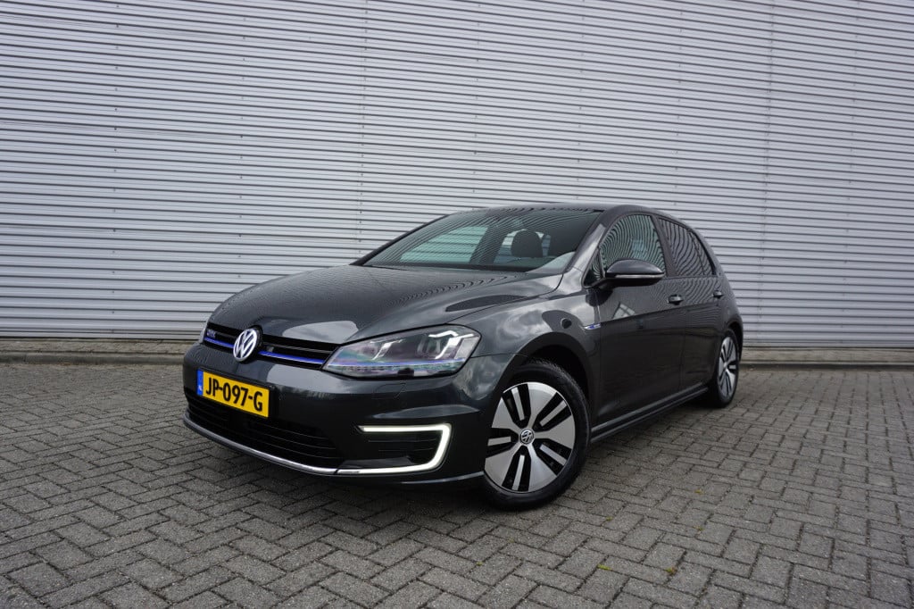 Volkswagen Golf 1.4 tsi gte airco / navi / stoelverw. / acc / parkeers. / e