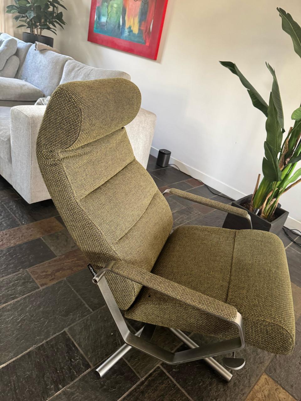 Groene stoel / relaxfauteuil €150,-