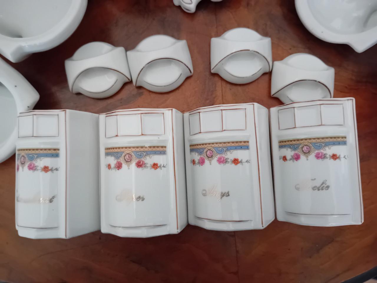 Stenen voorraadpotten