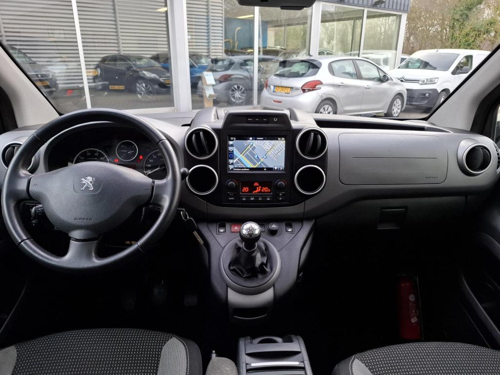 Peugeot Partner tepee mpv 110 active zenith pano dak, nav, trekhaak